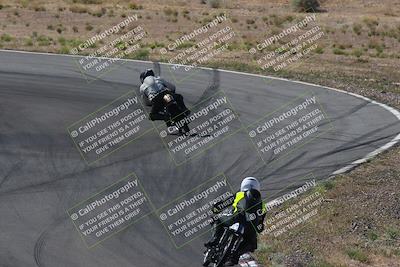 media/Apr-20-2025-AHRMA (Sun) [[393a79c373]]/Race/Group 12 early race/Turn 4b/